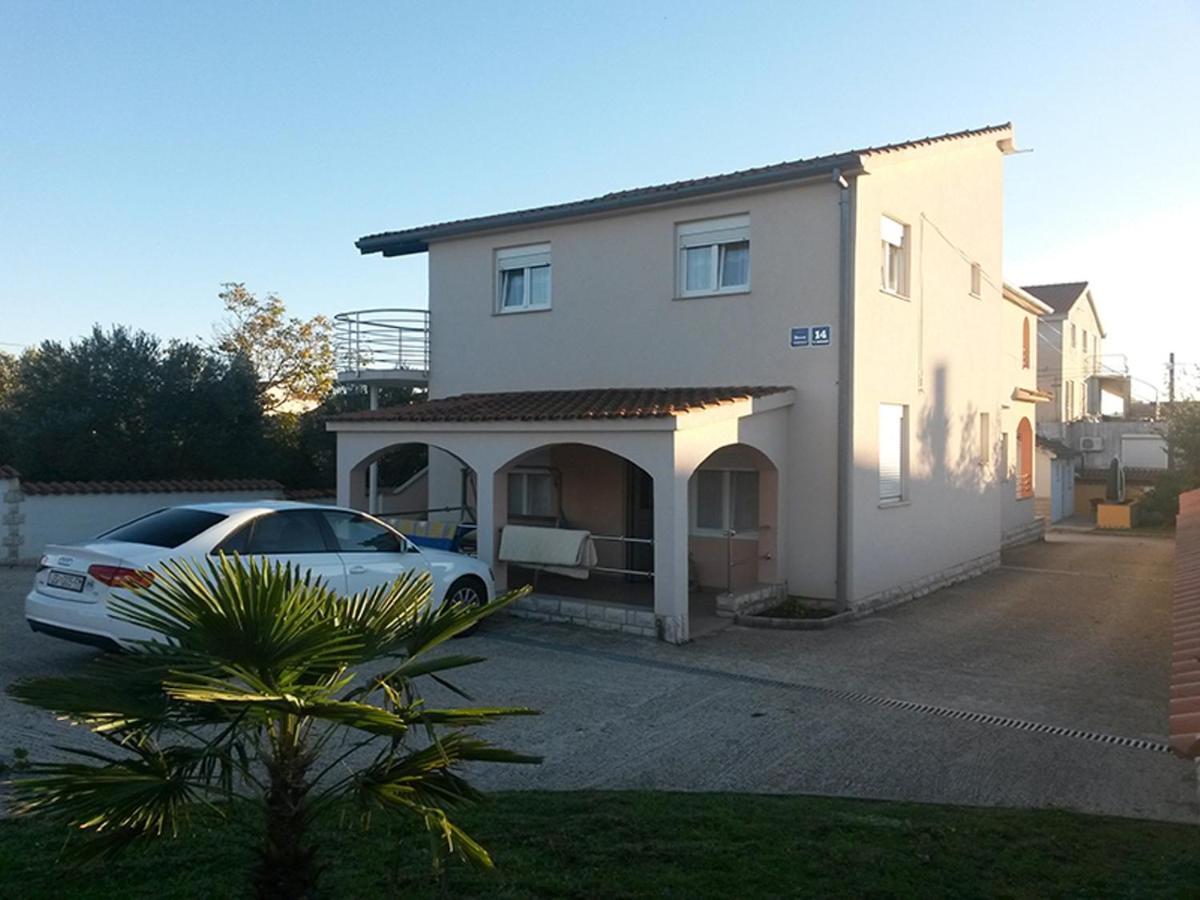 Apartman Turanj Exterior photo
